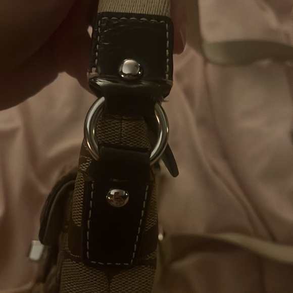 Just don’t use anymore and trying to downsize. Good condition. No rips. - Picture 9 of 9